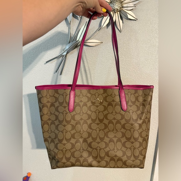 Coach Tan and Pink Signature Tote - Picture 1 of 12